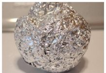 Prije spavanja uvijek stavi ALU F0LIJU ISP0D KREVETA: Kad čujete ZB0G ČEGA- uvijek ćete to raditi!