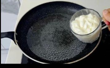 Samo sipajte JOGURT u kipuću vodu, dodajte brašno i ne morate ujutro ići u prodavnicu: Skoro NIKO za ovo ne zna! - featured image