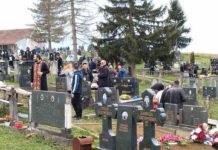 Pokojnika u Rogoznici spustili na zemlju, kada su svi očekivali popov glas, začulo se nešto jezivo: Svi su gutali suze i knedle u grlu - featured image