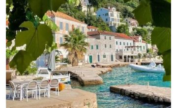 U ovom primorskom gradiću skoro da i nema turista a pravi je raj na zemlji: Sve je duplo jeftinije U ovom primorskom gradiću skoro da i nema turista a pravi je raj na zemlji: Sve je duplo jeftinije - featured image