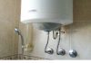 Da li je bojler bolje gasiti ili ga držati stalno uključenog? Evo kako se stvarno ŠTEDI struja Da li je bojler bolje gasiti ili ga držati stalno uključenog? Evo kako se stvarno ŠTEDI struja - featured image