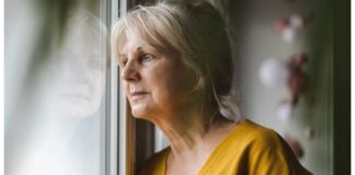 Kada napunite 60 godina, 9 stvari koje treba da sakrijete od svih: Ovo žena treba da sačuva samo za sebe - featured image