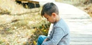 Anksioznost često počinje s ova četiri problema iz djetinjstva – 9 od 10 roditelja ovo svakodnevno radi svojoj djeci - featured image
