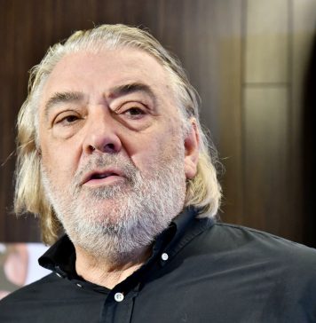 Boba Živojinović otkrio kako je preko noći izgubio sve što je uložio — „Uz Brenu sam lakše podneo svaki pad“ Boba Živojinović otkrio kako je preko noći izgubio sve što je uložio — „Uz Brenu sam lakše podneo svaki pad“ - featured image