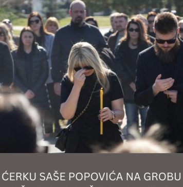 ĆERKU SAŠE POPOVIĆA NA GROBU SAČEKAO OVAJ ČOVEK! Uručio joj kovertu, Aleksandra se slomila kad je otvorila: Evo šta je bilo u njoj - featured image