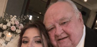 Udala sam se za muškarca 41 godinu starijeg zbog njegova bogatstva — Nakon njegova sprovoda, njegov odvjetnik dao mi je kutiju i rekao: „Pobrinuo se da dobiješ točno ono što zaslužuješ.”… - featured image