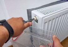 Radijator je i dalje hladan nakon odzračivanja? Jednostavan trik može riješiti problem brže nego što mislite! Radijator je i dalje hladan nakon odzračivanja? Jednostavan trik može riješiti problem brže nego što mislite! - featured image